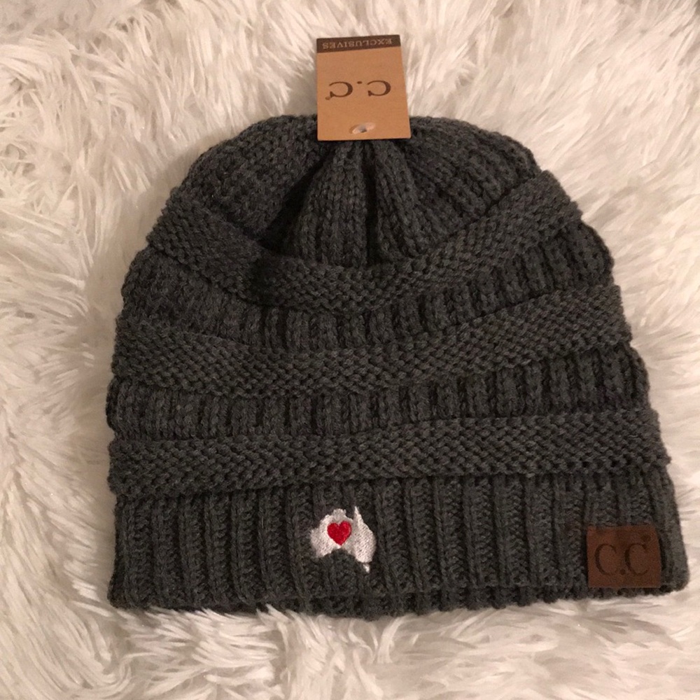 CC grey beanie hat❤️ Support of Australia 🔥’s